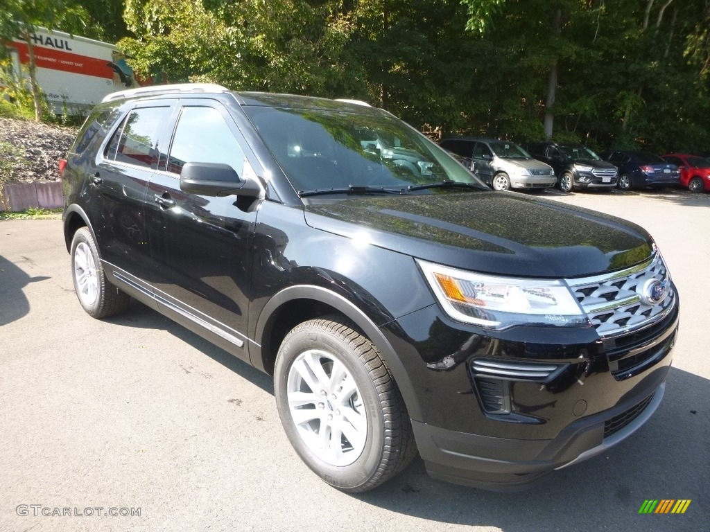 2018 Explorer XLT 4WD - Shadow Black / Ebony Black photo #3