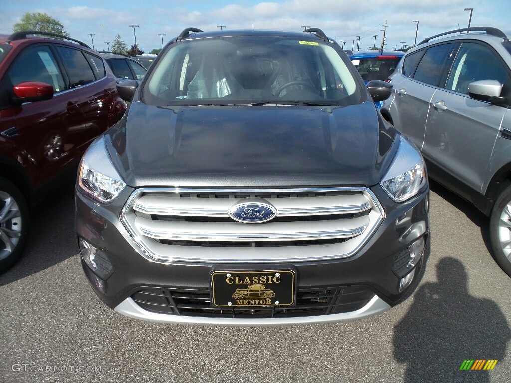 2018 Escape SE - Magnetic / Charcoal Black photo #2