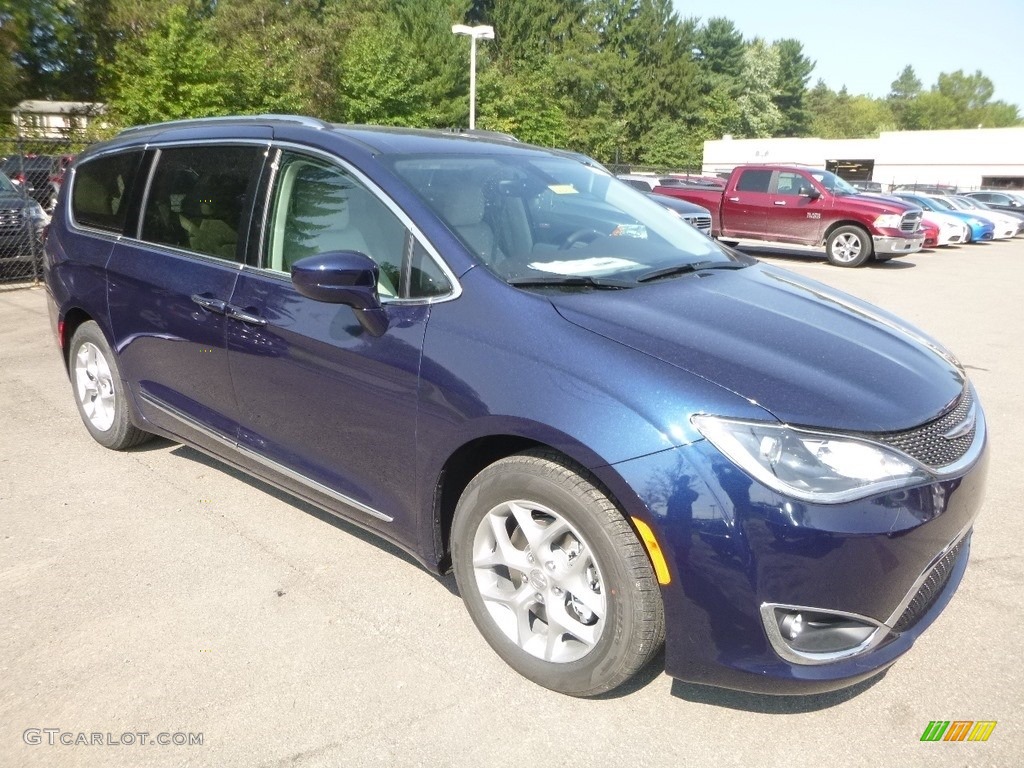 Jazz Blue Pearl 2019 Chrysler Pacifica Touring L Exterior Photo #129470513