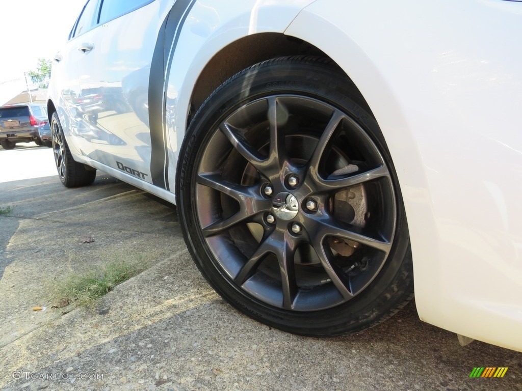 2016 Dart SE - Bright White / Black photo #2