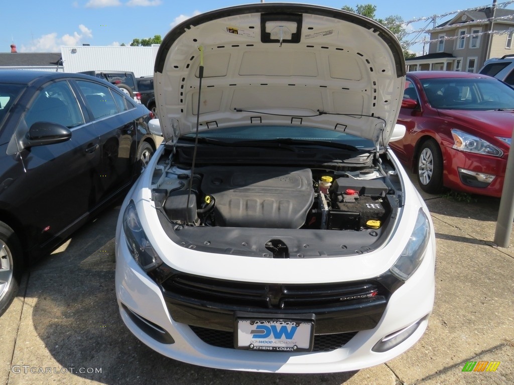 2016 Dart SE - Bright White / Black photo #6