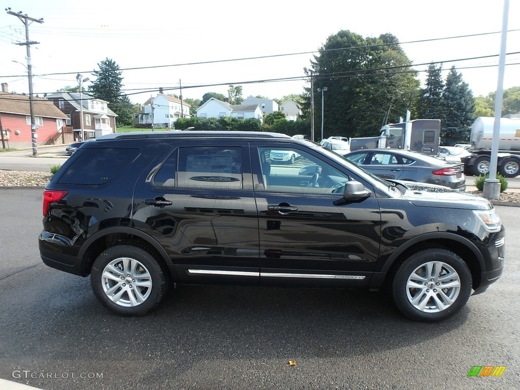 2018 Explorer XLT 4WD - Shadow Black / Ebony Black photo #4