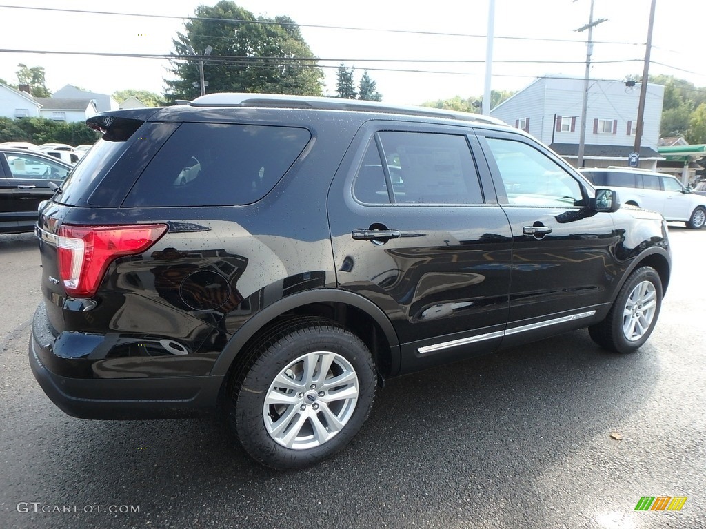 2018 Explorer XLT 4WD - Shadow Black / Ebony Black photo #5