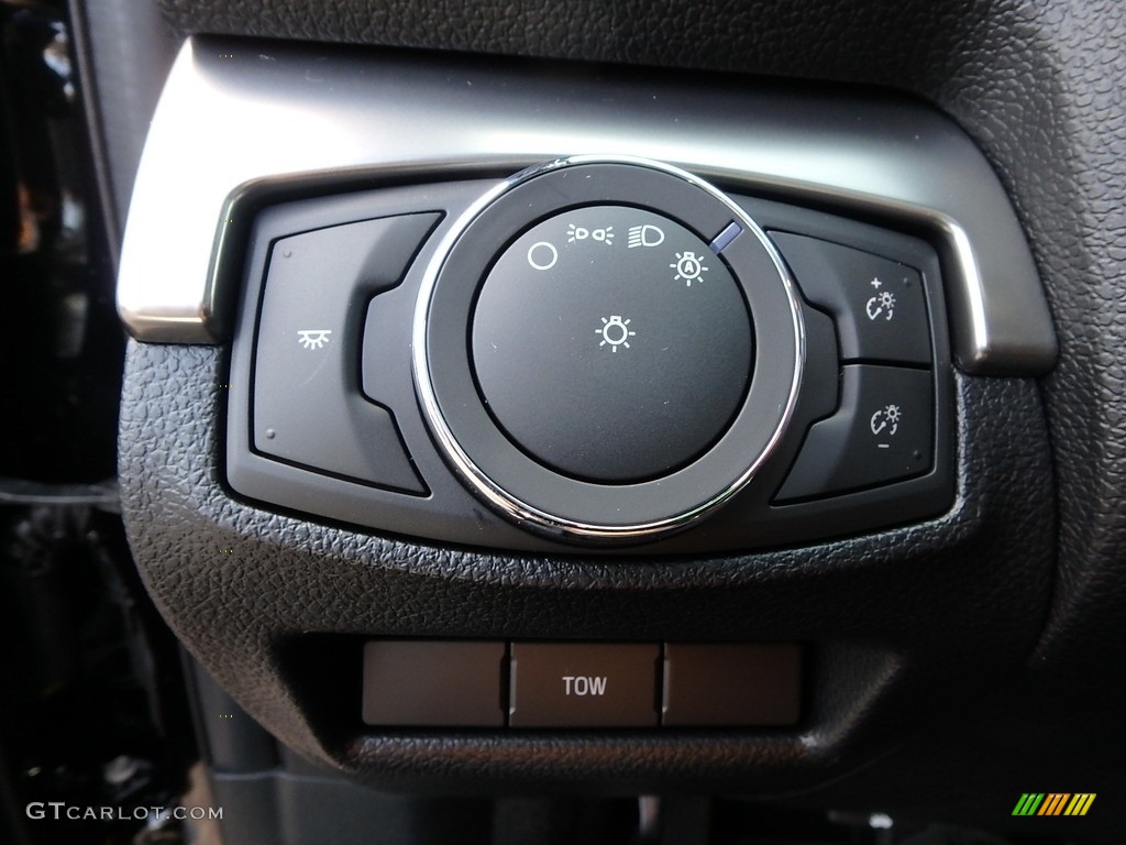 2018 Explorer XLT 4WD - Shadow Black / Ebony Black photo #19