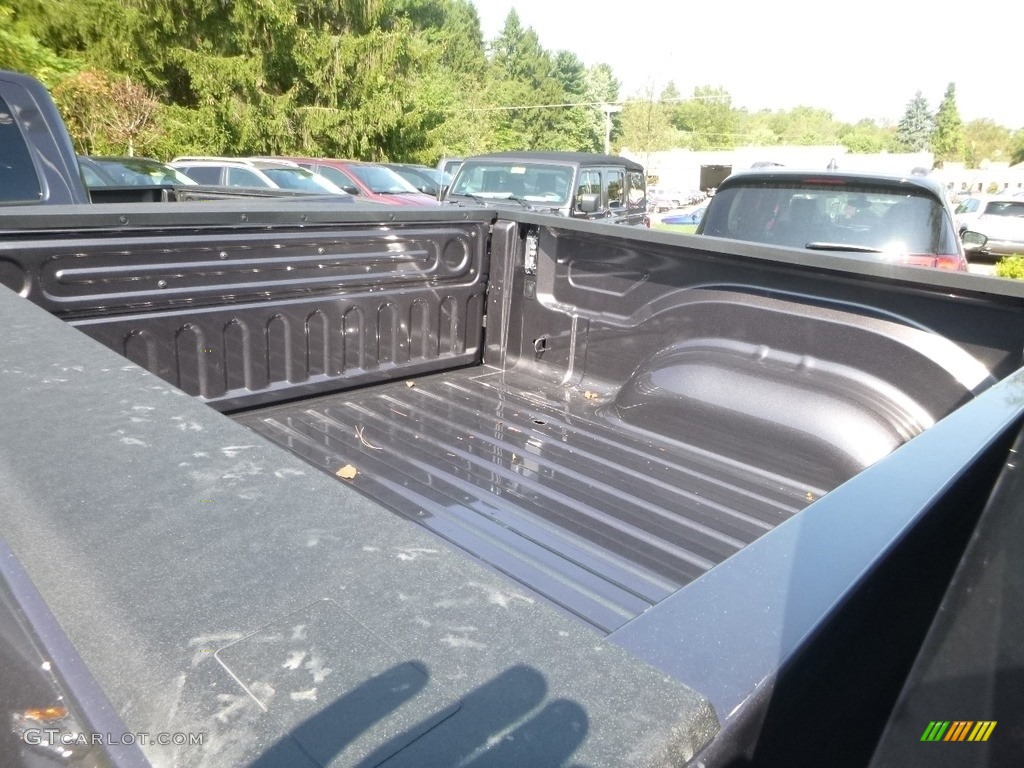 2019 1500 Classic Big Horn Crew Cab 4x4 - Granite Crystal Metallic / Black/Diesel Gray photo #13