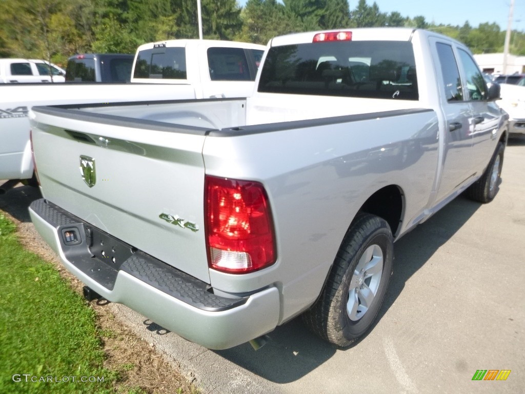 2019 1500 Classic Express Quad Cab 4x4 - Bright Silver Metallic / Black/Diesel Gray photo #5