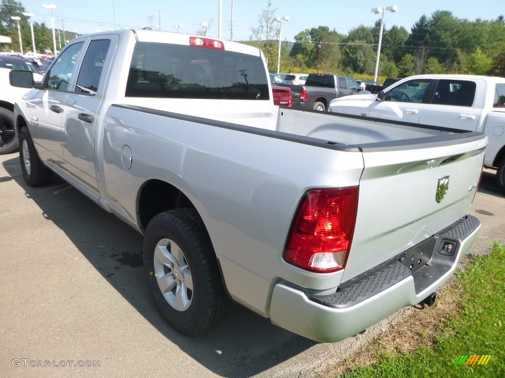 2019 1500 Classic Express Quad Cab 4x4 - Bright Silver Metallic / Black/Diesel Gray photo #7