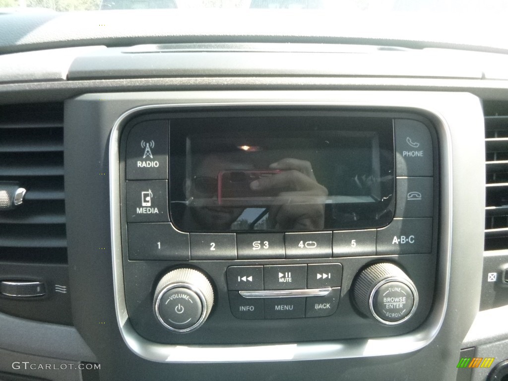 2019 1500 Classic Express Quad Cab 4x4 - Granite Crystal Metallic / Black/Diesel Gray photo #15