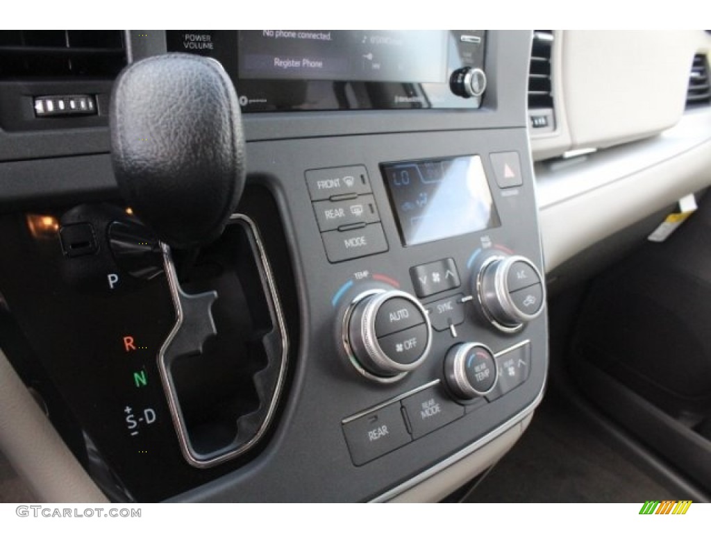 2019 Sienna LE - Super White / Dark Bisque photo #17