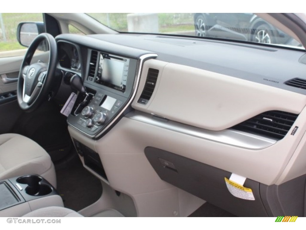 2019 Sienna LE - Super White / Dark Bisque photo #30