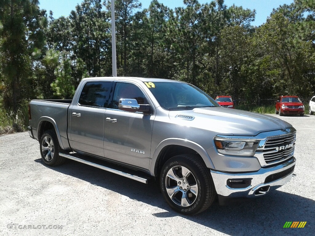 2019 1500 Laramie Crew Cab 4x4 - Billett Silver Metallic / Black photo #7