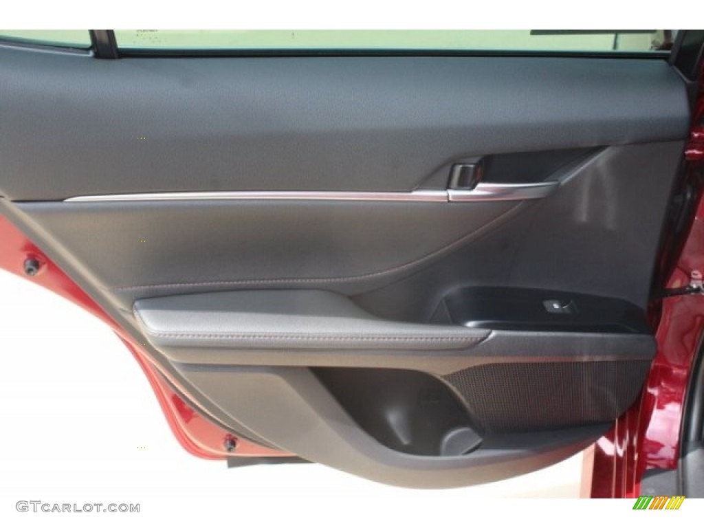 2018 Camry XLE - Ruby Flare Pearl / Black photo #23