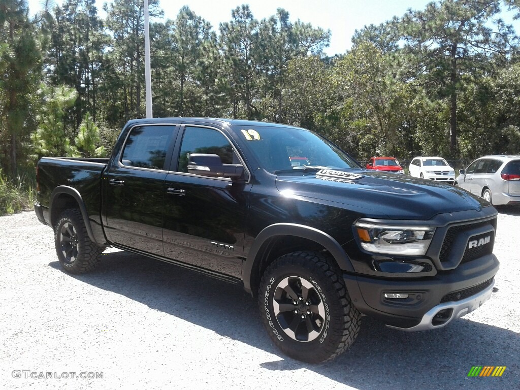 2019 1500 Rebel Crew Cab 4x4 - Diamond Black Crystal Pearl / Black/Red photo #7