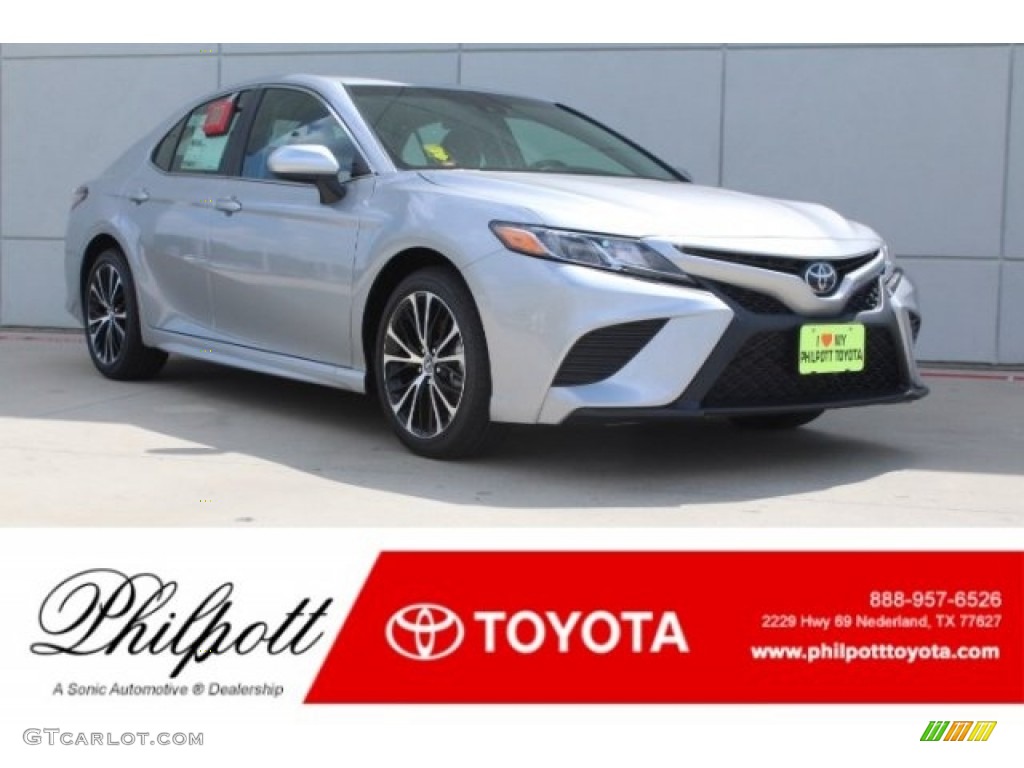 2018 Camry SE - Celestial Silver Metallic / Black photo #1