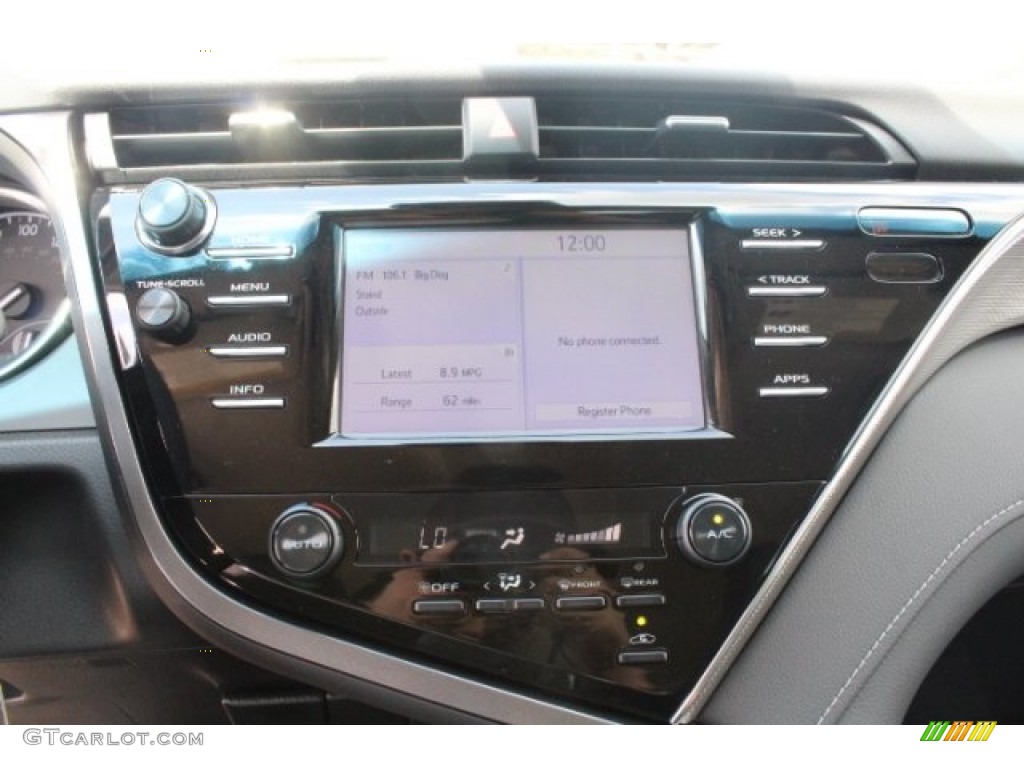 2018 Camry SE - Celestial Silver Metallic / Black photo #16