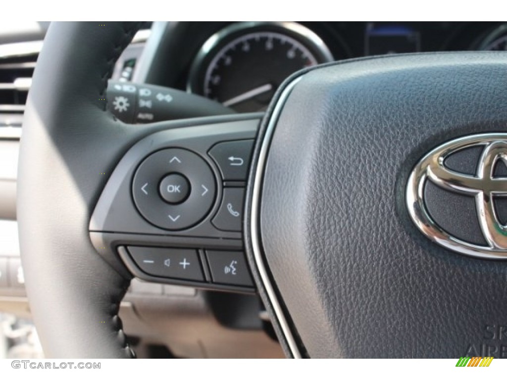 2018 Camry SE - Celestial Silver Metallic / Black photo #18