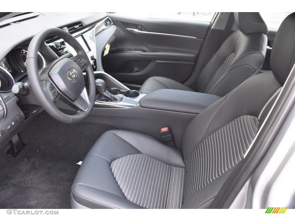 2018 Camry LE - Celestial Silver Metallic / Black photo #6