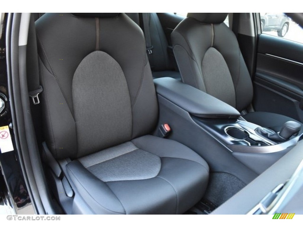 2018 Camry LE - Midnight Black Metallic / Black photo #13
