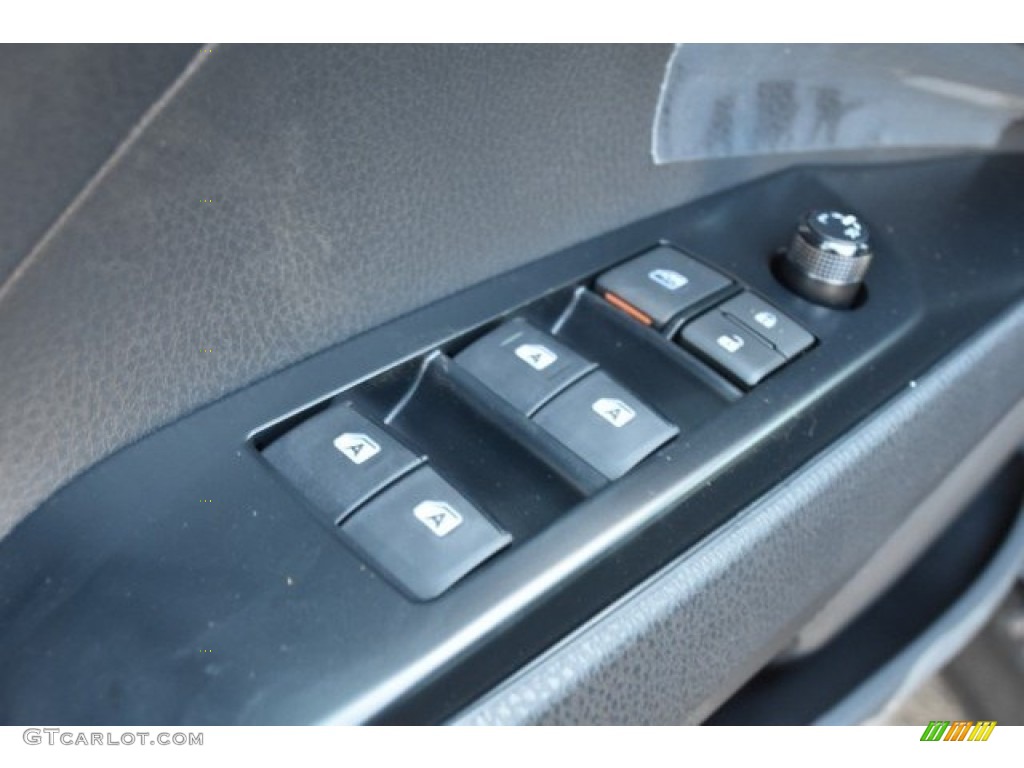 2018 Camry LE - Midnight Black Metallic / Black photo #24
