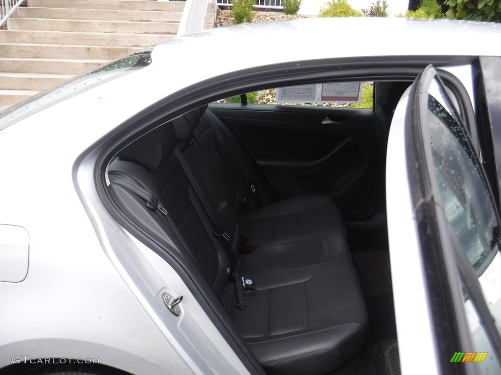 2012 Jetta SE Sedan - Moonrock Silver Metallic / Titan Black photo #16