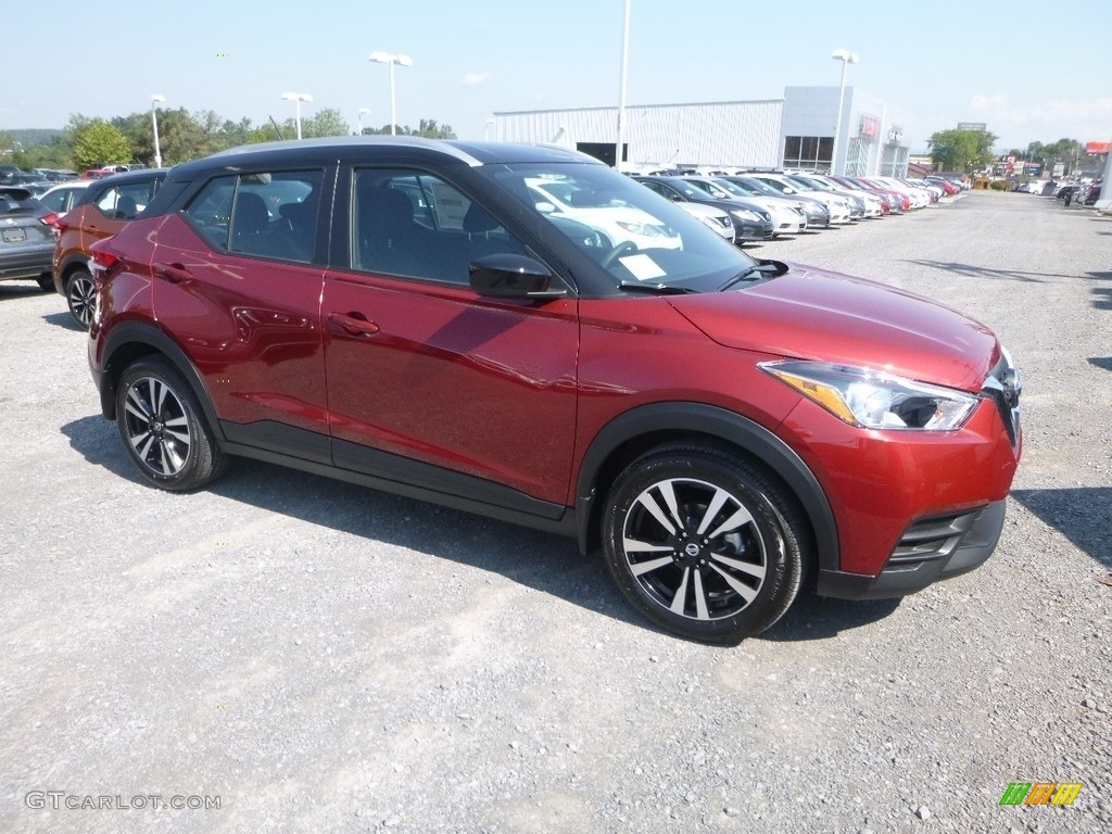 Cayenne Red 2018 Nissan Kicks SV Exterior Photo #129498618