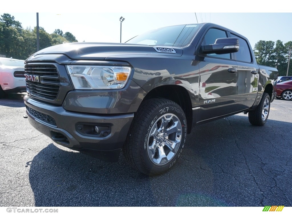 2019 1500 Big Horn Crew Cab 4x4 - Granite Crystal Metallic / Black photo #3