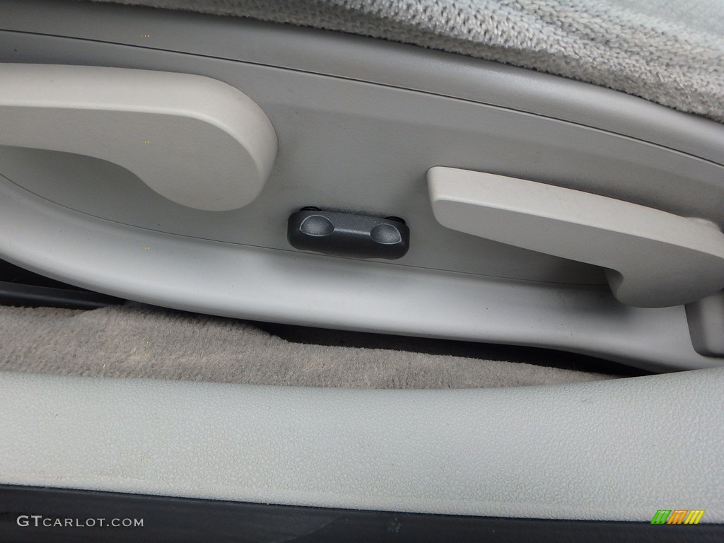 2009 Impala LS - Imperial Blue Metallic / Gray photo #12