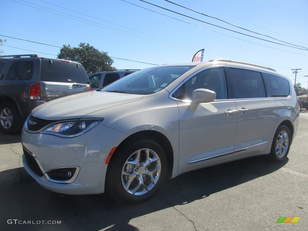 2017 Pacifica Touring L - Tusk White / Black/Alloy photo #3