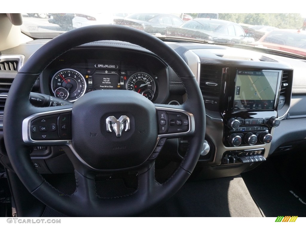 2019 1500 Laramie Crew Cab - Diamond Black Crystal Pearl / Black photo #5
