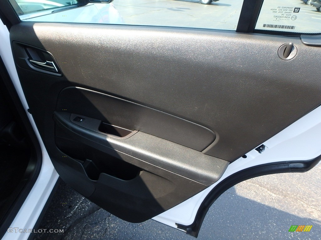 2016 Equinox LS AWD - Summit White / Jet Black photo #19