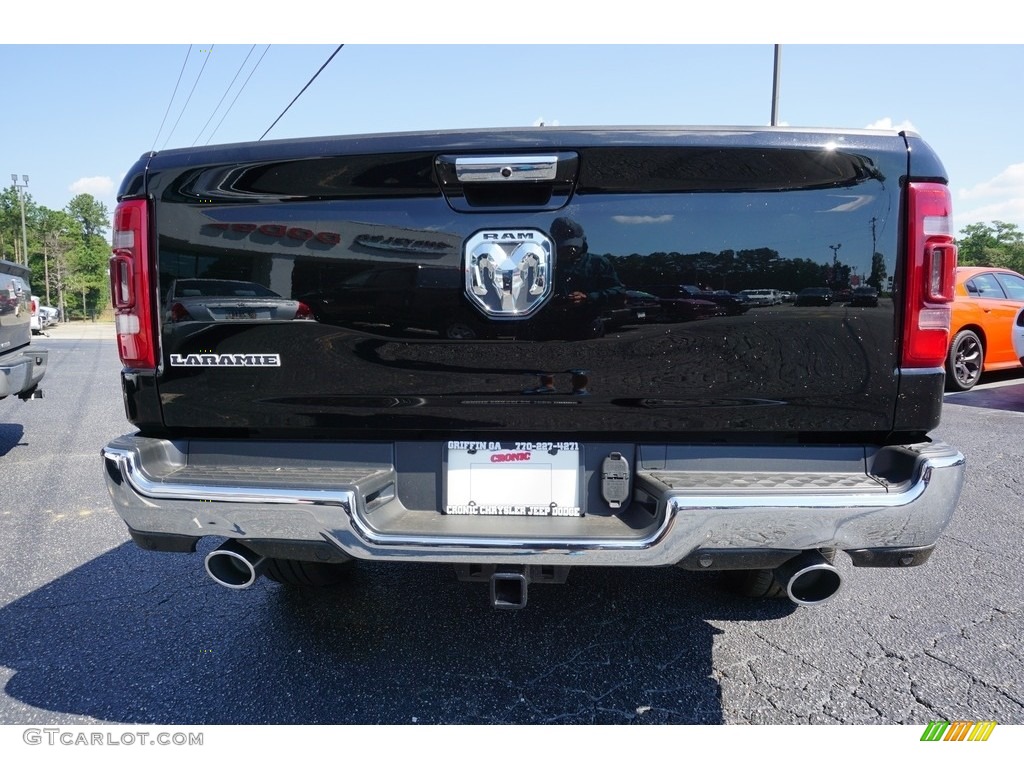 2019 1500 Laramie Crew Cab - Diamond Black Crystal Pearl / Black photo #14