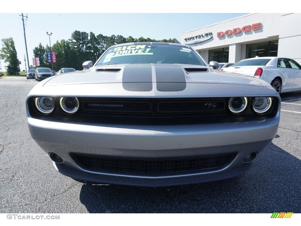 2018 Challenger R/T - Billet / Black photo #2