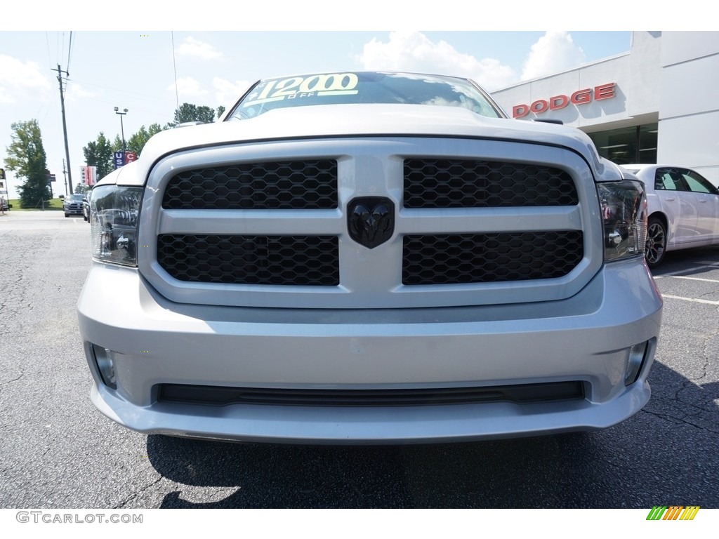 2018 1500 Express Crew Cab - Bright Silver Metallic / Black/Diesel Gray photo #2
