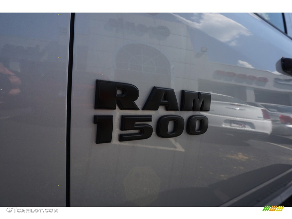 2018 1500 Express Crew Cab - Bright Silver Metallic / Black/Diesel Gray photo #8