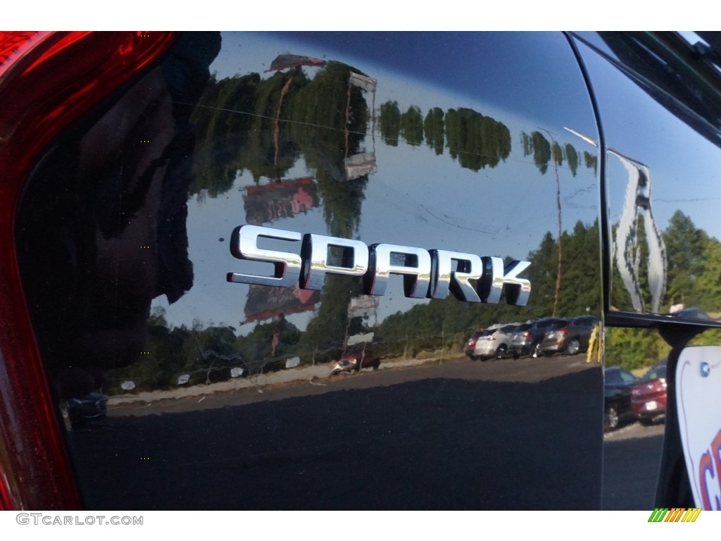 2019 Spark LT - Mosaic Black / Jet Black photo #13