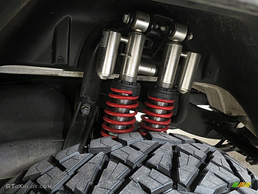 2017 Mercedes-Benz G 550 4x4 Squared Undercarriage Photos