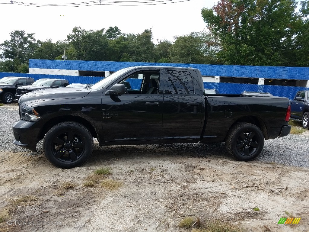 2019 1500 Classic Express Quad Cab 4x4 - Brilliant Black Crystal Pearl / Black photo #3