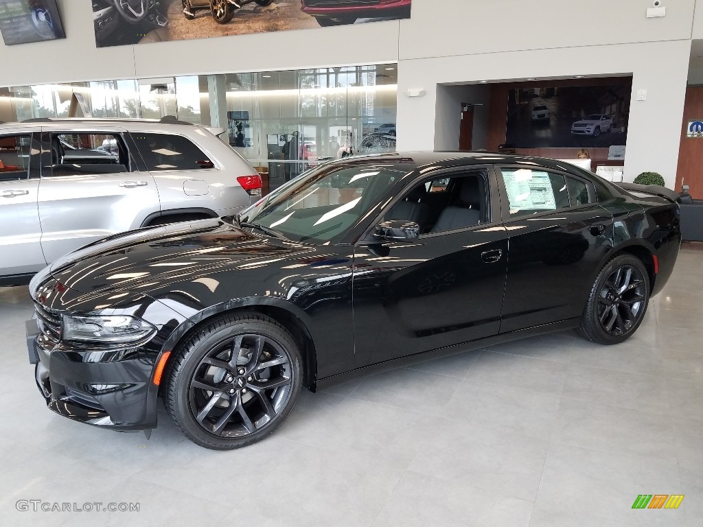Pitch Black 2019 Dodge Charger SXT Exterior Photo #129519530