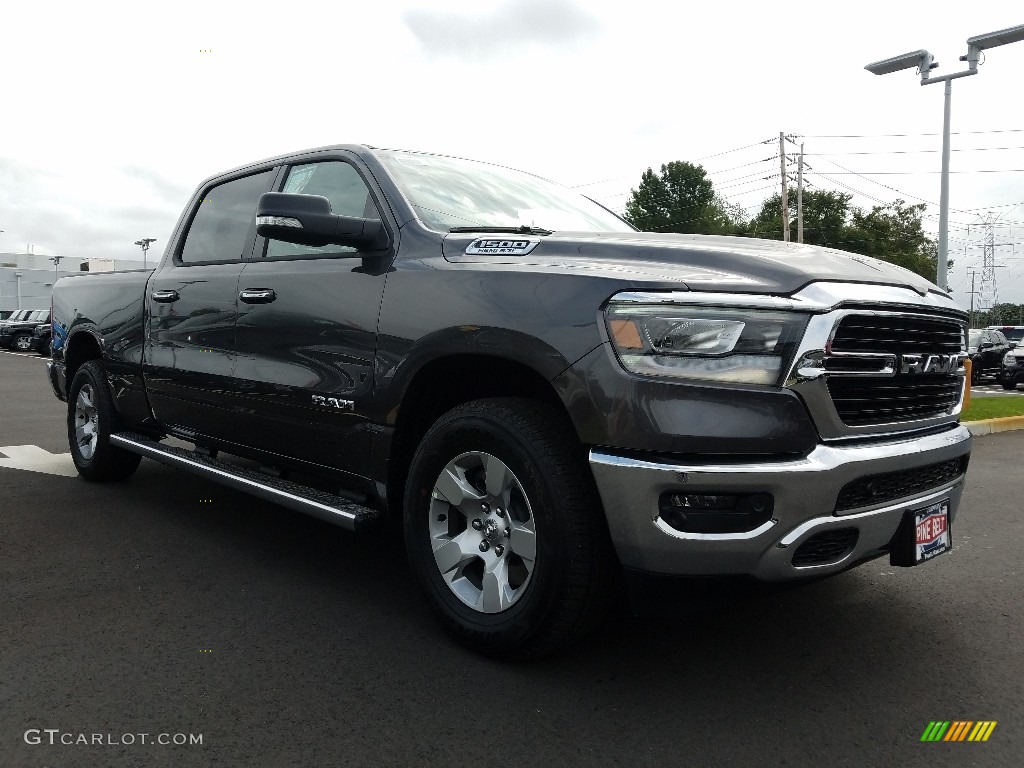 2019 1500 Big Horn Crew Cab 4x4 - Granite Crystal Metallic / Black photo #1
