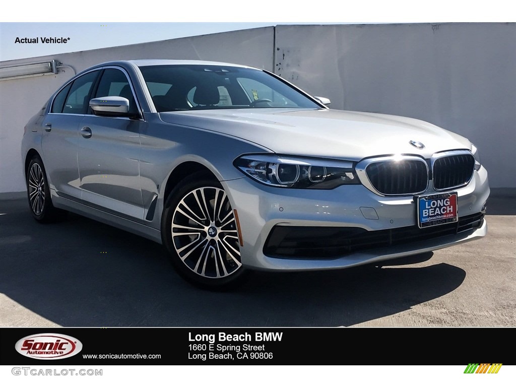 2019 5 Series 530e iPerformance Sedan - Glacier Silver Metallic / Black photo #1