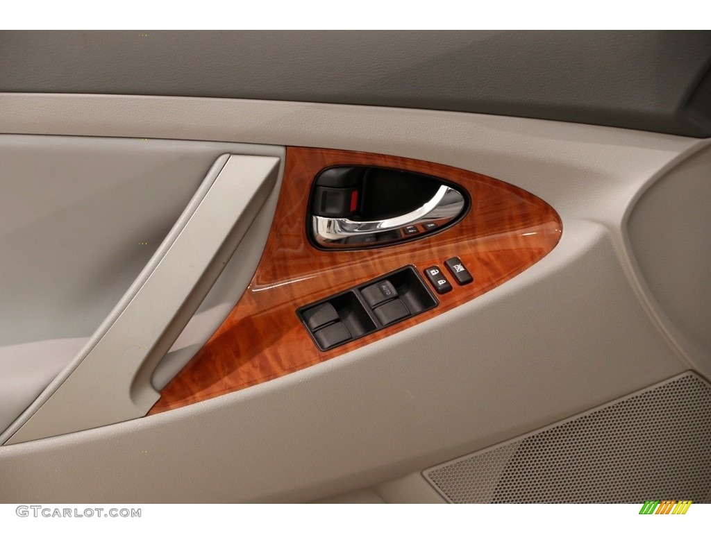 2009 Camry XLE - Classic Silver Metallic / Ash photo #5