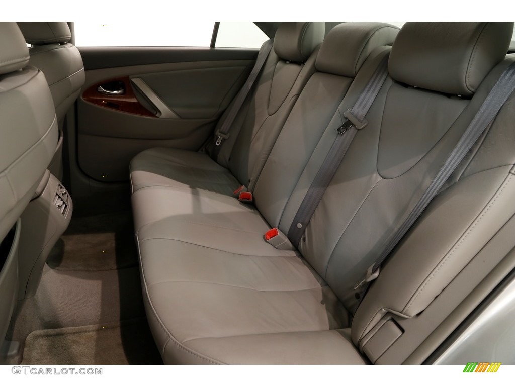 2009 Camry XLE - Classic Silver Metallic / Ash photo #17