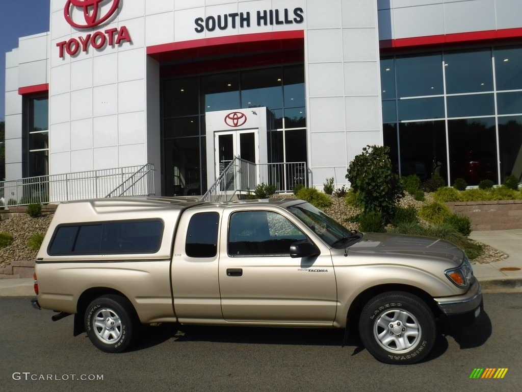 2004 Tacoma SR5 Xtracab - Mystic Gold Metallic / Oak photo #2