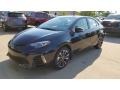 Front 3/4 View of 2019 Corolla SE
