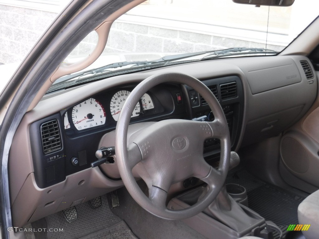 2004 Tacoma SR5 Xtracab - Mystic Gold Metallic / Oak photo #12