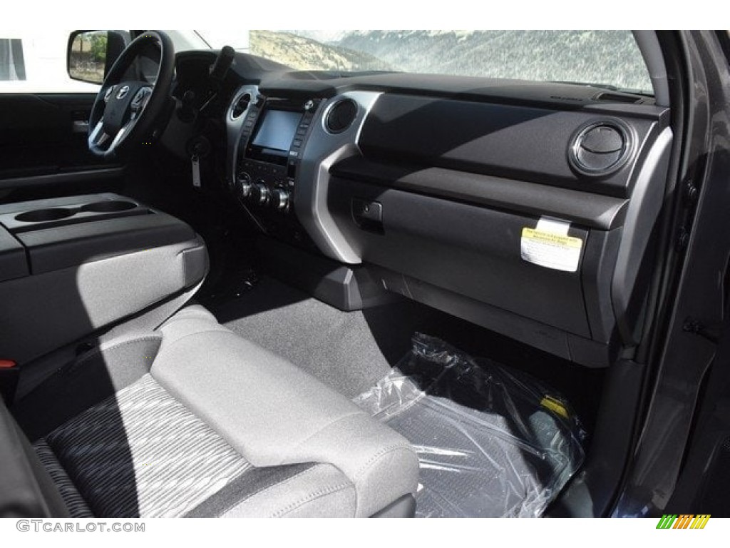 2019 Tundra SR5 CrewMax 4x4 - Magnetic Gray Metallic / Graphite photo #10