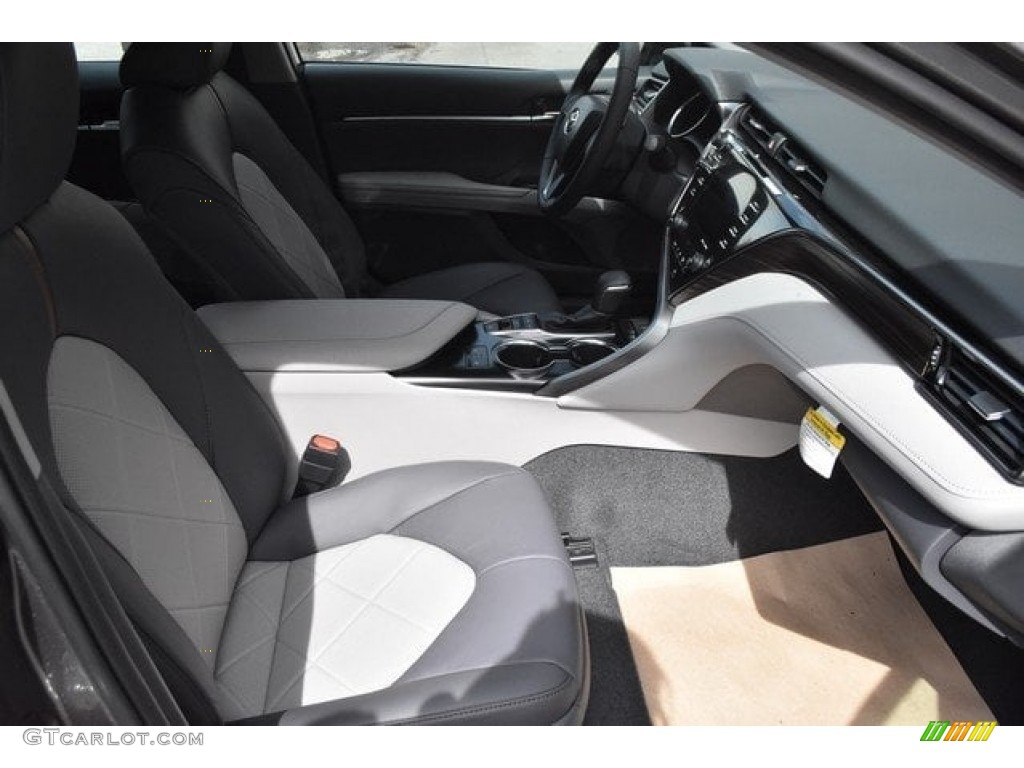 2019 Camry LE - Predawn Gray Mica / Ash photo #12