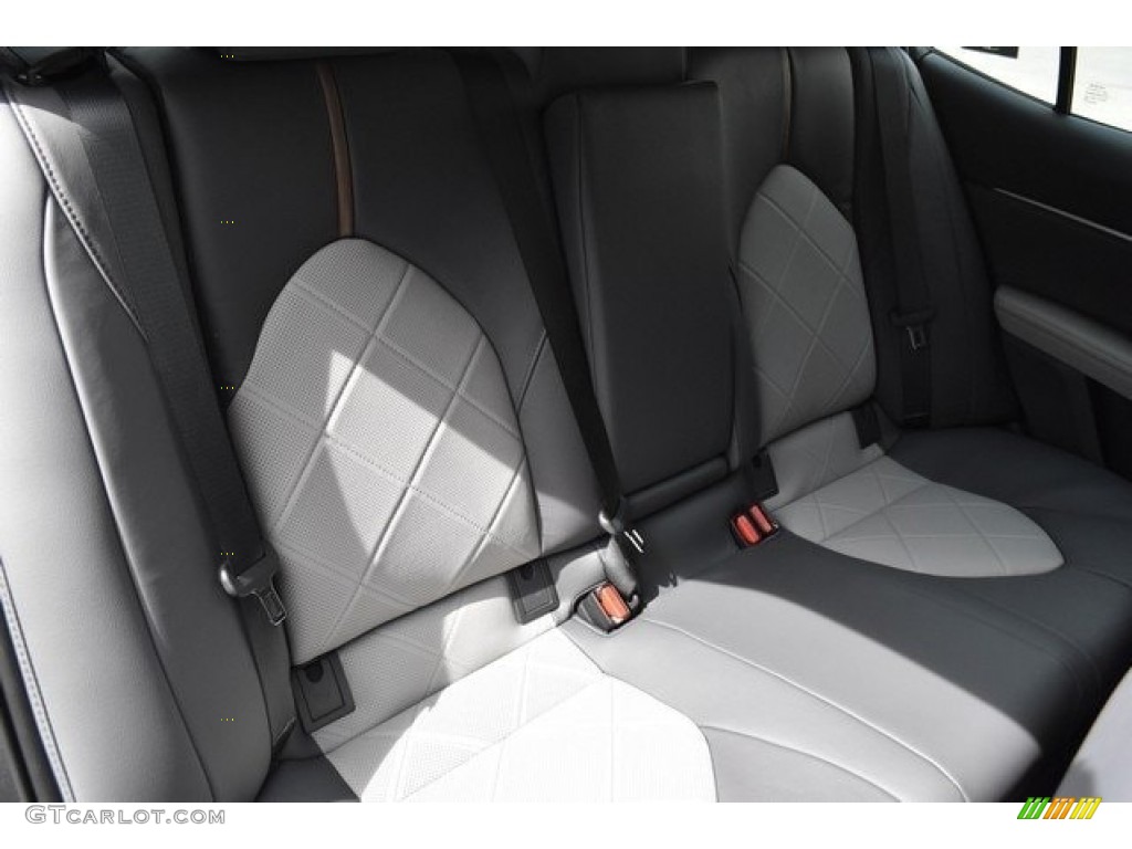 2019 Camry LE - Predawn Gray Mica / Ash photo #19