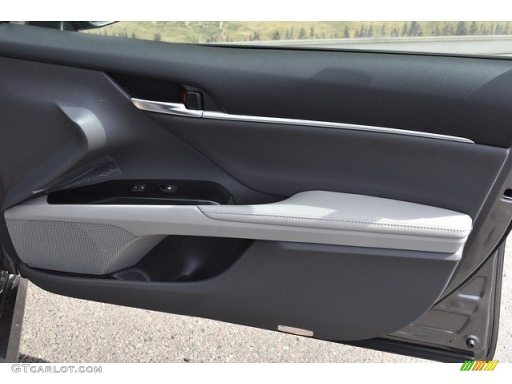 2019 Camry LE - Predawn Gray Mica / Ash photo #22