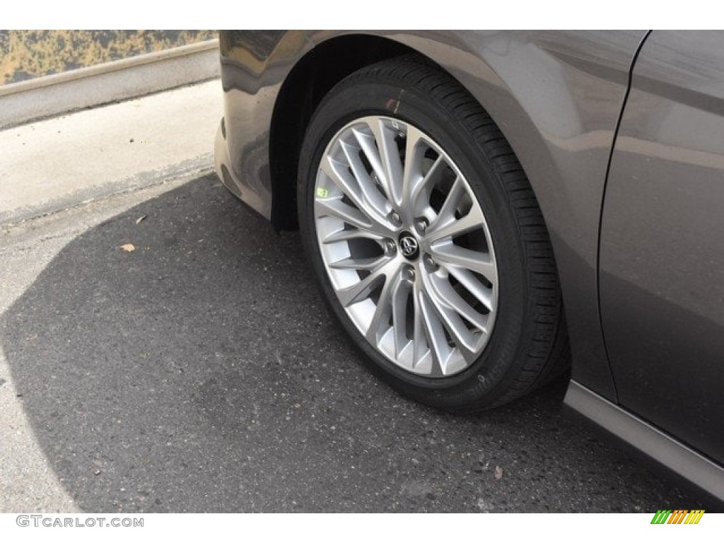 2019 Camry LE - Predawn Gray Mica / Ash photo #32